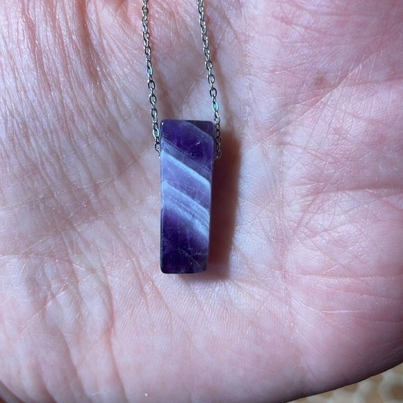 Chevron Amethyst Crystal Necklace Natural Healing - Picture 5 of 6